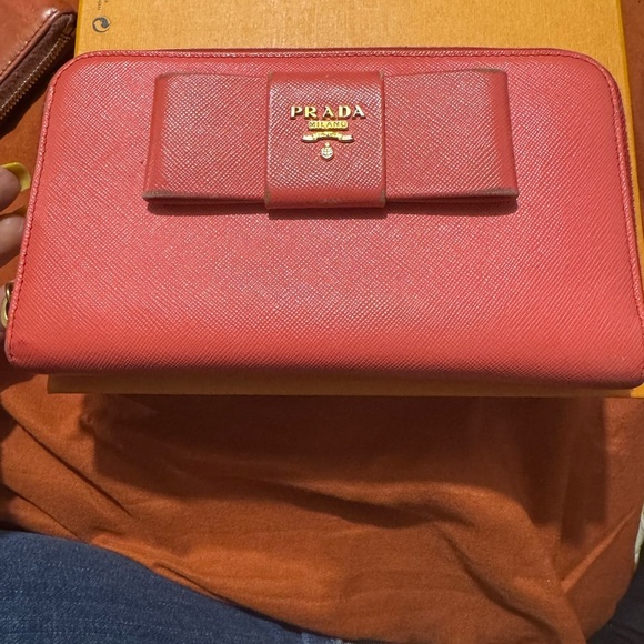 Prada coral zip around wallet - Picture 1 of 9